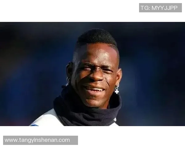 足坛最低调球星盘点：这些球员虽在场却总被遗忘的原因分析